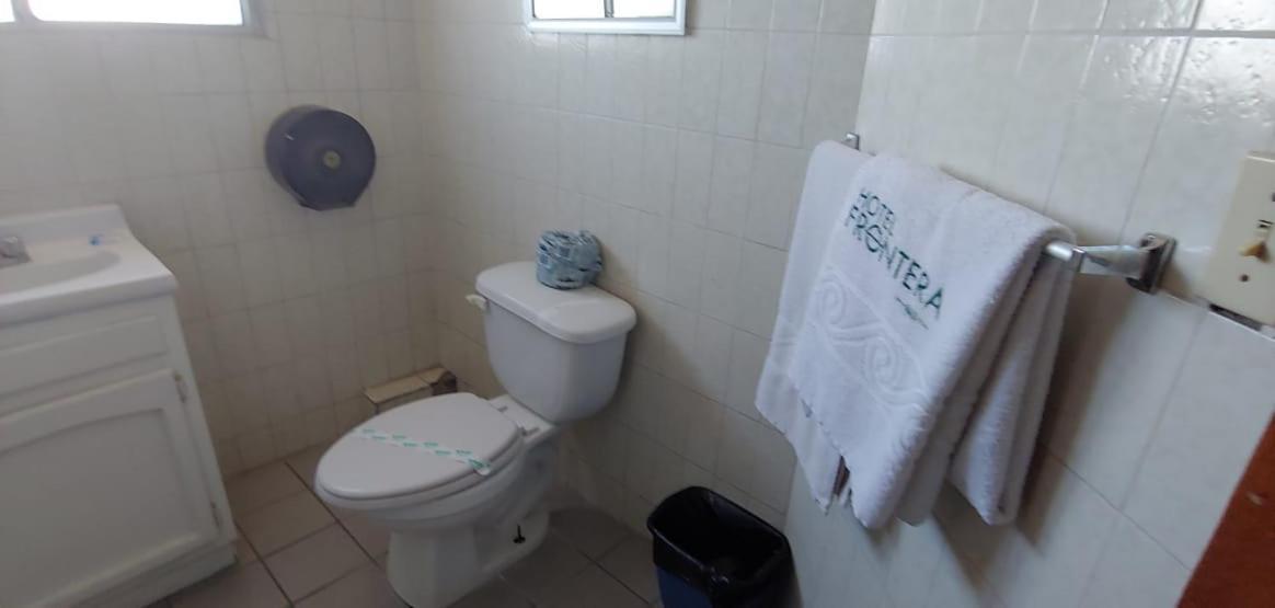 Hotel Frontera Baja Mexicali Ngoại thất bức ảnh